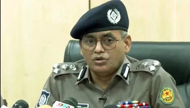 ওসমান হাদির ওপর হামলাকারী দেশেই আছে : ডিএমপি